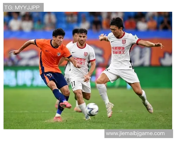 足球中场黄金组合解析：掌控比赛节奏的战略布局与默契配合